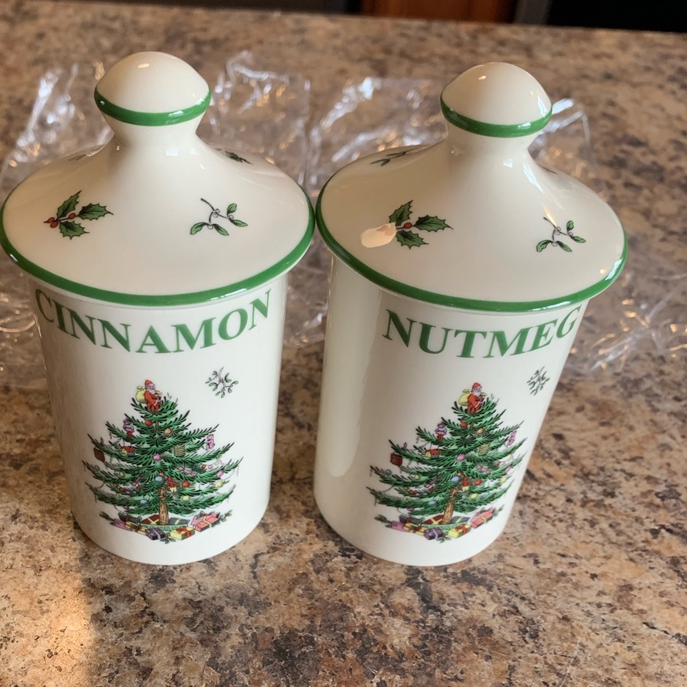 Spode Cinnamon and Nutmeg jars New! Festive, holiday, quality, collection